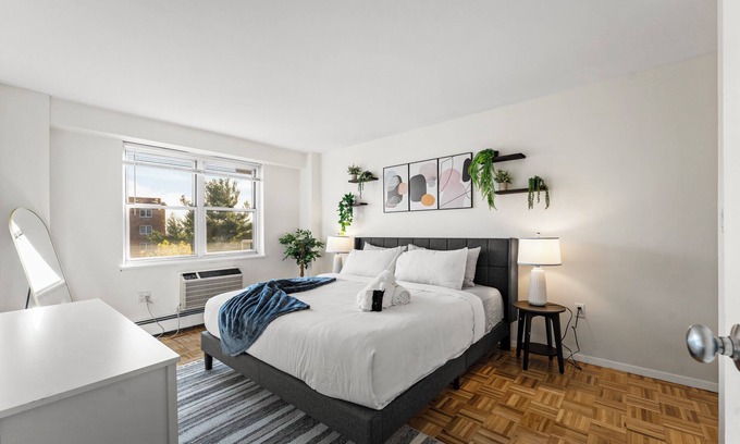 Brookline Apartamento | Beautiful 2bd/1.5ba near BU 3485
