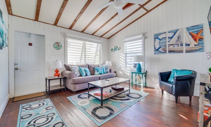 Lake Ridge Apartamento | Beautiful 2BR House / 1 Gbps / Office Desk+Chair