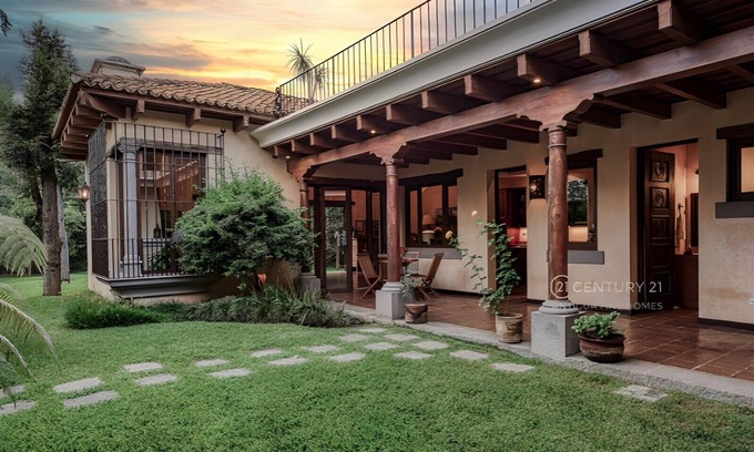 Antigua Guatemala Casa | Beautiful 3-bedroom+ house in charming, colonial Antigua Guatemala