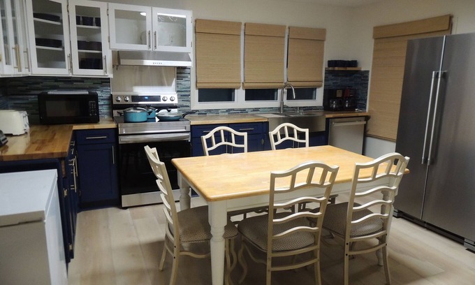 Port Clinton Casa | Beautiful 3 bed 2 bath recent renovation