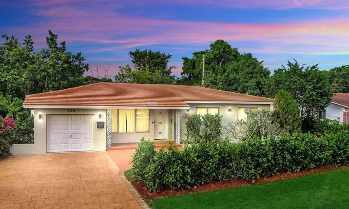 El Portal Casa | Beautiful 3 Bedroom 2 Bathroom Home in Quiet Miami Neighborhood Near Everything