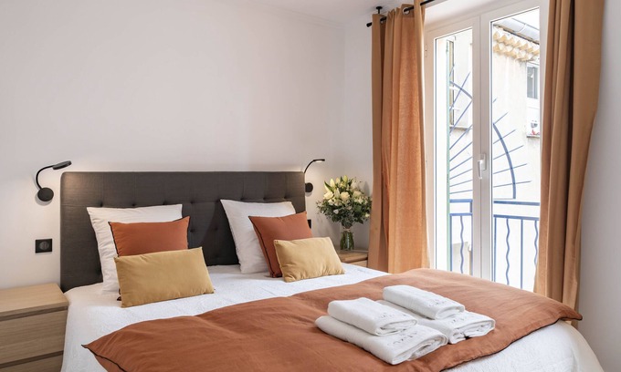 Cannes City Centre Apartamento | Hermoso 3 habitaciones 4 **** totalmente renovado en el corazón de Cannes
