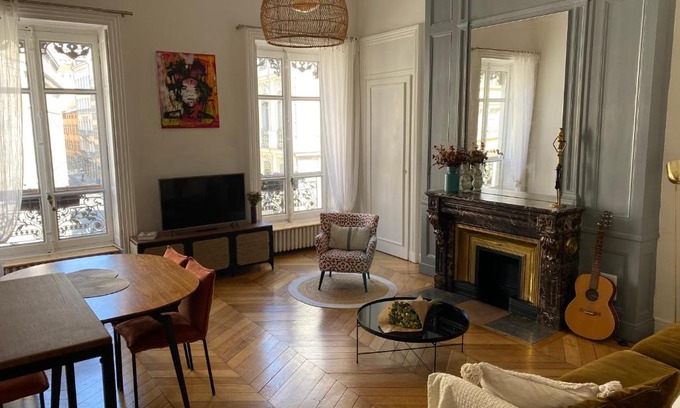 Terreaux - Bat d'argent Apartamento | Beautiful 3BR Apt in Lyon Center