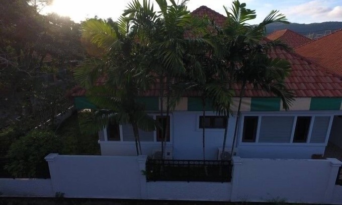 Chalong Villa | Hermosa villa de jardín 3BR
