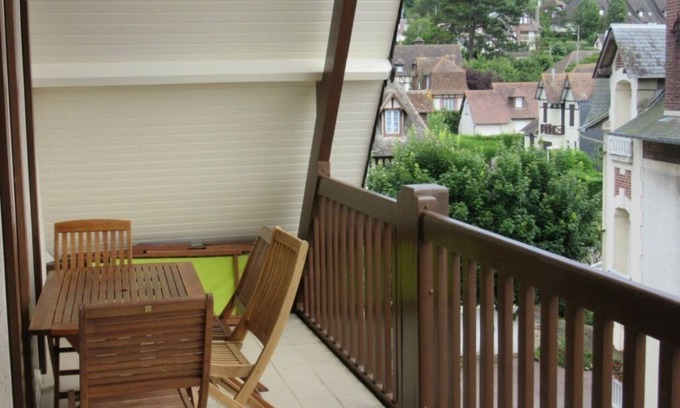 Blonville-sur-Mer Apartamento | Hermoso apartamento de 4 dormitorios en el centro de Blonville