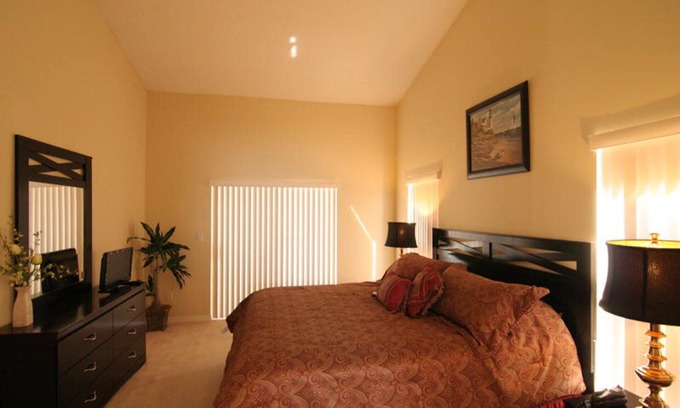 Orange Tree Villa | Luxury 4 Bed / 3 Bath Villa + piscina de gran tamaño con privacidad en Disney Area