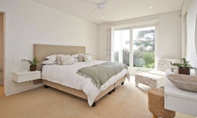 Steenberg Estate Casa | Beautiful 4 Bedroom House in Steenberg