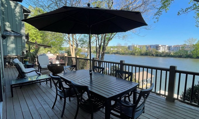 North Augusta Casa | Beautiful 4 Bedroom River Front House in Downtown
