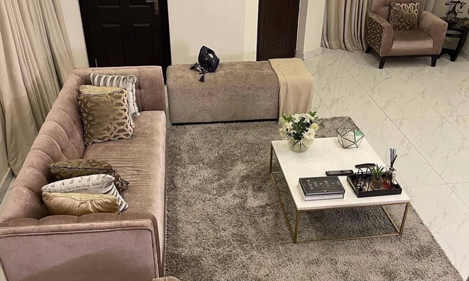 Ofin Casa | Beautiful 4 Bedroom Terrace. Quiet get away in the City Center