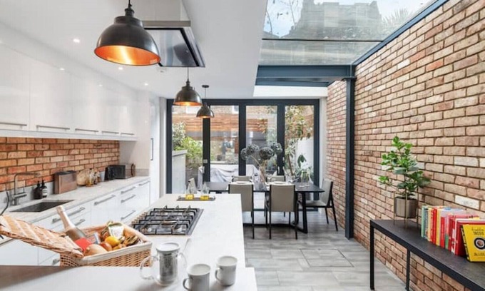 Latchmere Casa | Beautiful 4 Bedroom Townhouse with Garden in Battersea/Chelsea