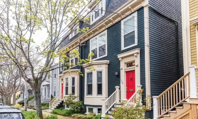 South End Casa | Beautiful 4 Bedroom Victorian home in south end