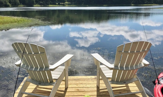 Forestdale Casa | Beautiful 4BR Lake Front House