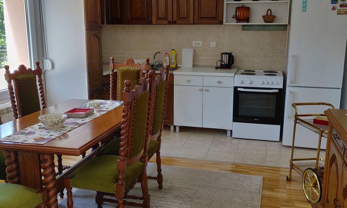 Belgrade Apartamento | Beautiful 70m2 apartment with free private parking