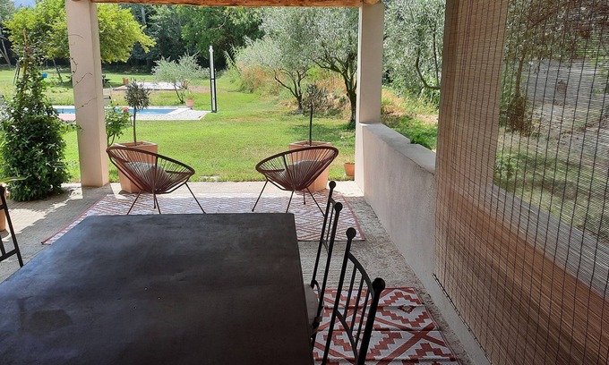 St.-Remy-de-Provence Apartamento | Beautiful apartment in country house. Saint Remy de Provence.