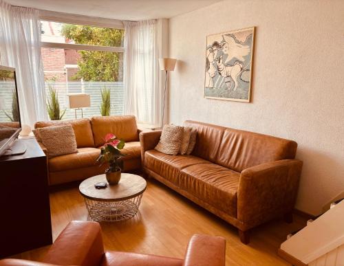 Wijk aan Zee Casa | Beautiful and cozy holidayhome dune, sea and beach