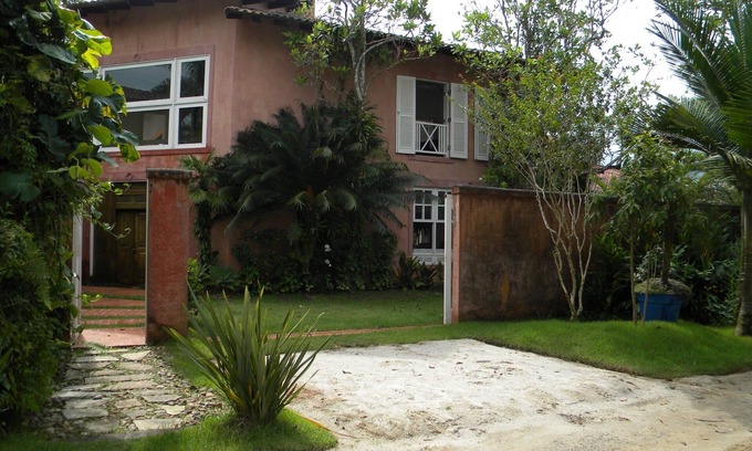 Baleia Casa | Hermosa casa de 4 dormitorios, decorado con buen gusto y equipada, solo proyecto Prox el mar
