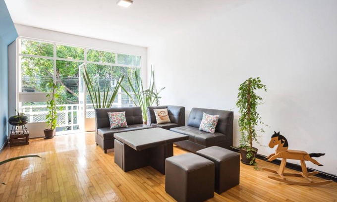 La Condesa Apartamento | Hermoso y enorme apartamento en Condesa para 8 personas.