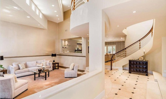North of Montana Casa | Hermosa y espaciosa casa en el corazón de Santa Monica, CA