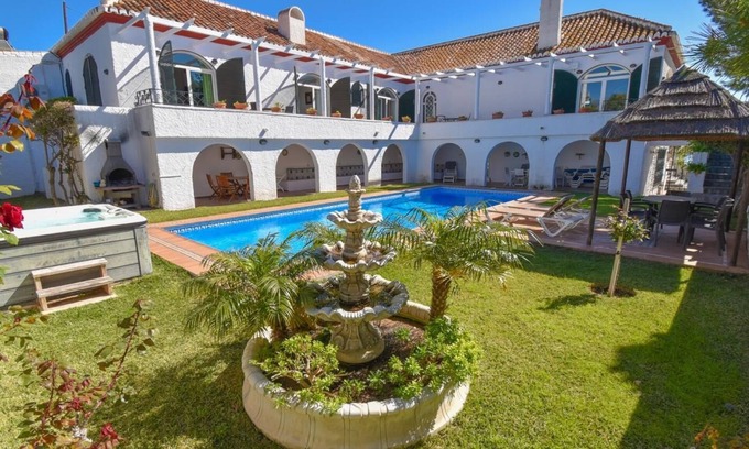 Velilla-Taramay Villa | Preciosa y espaciosa Villa con piscina privada