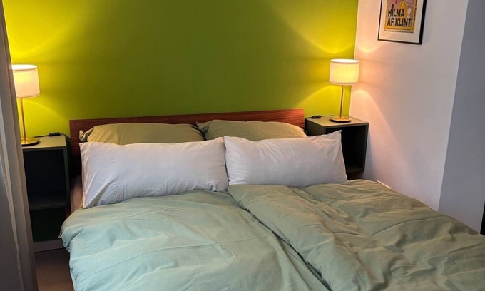 Frankfurt am Main Nord-Ost Apartamento | Beautiful apartment with private access in a quiet location with good transport links