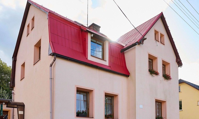 Liberec Apartamento | Acogedor apartamento para 4 personas con WIFI, TV, terraza y aparcamiento