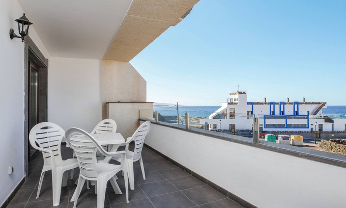 El Cotillo Apartamento | Precioso apartamento "2 dormitorios Vista Mar" con vistas al mar, Wi-Fi y piscina compartida