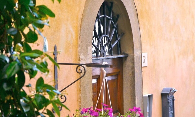Cortona Apartamento | Precioso apartamento para 4 personas con A/C, WIFI, bañera de hidromasaje, TV y vista panorámica