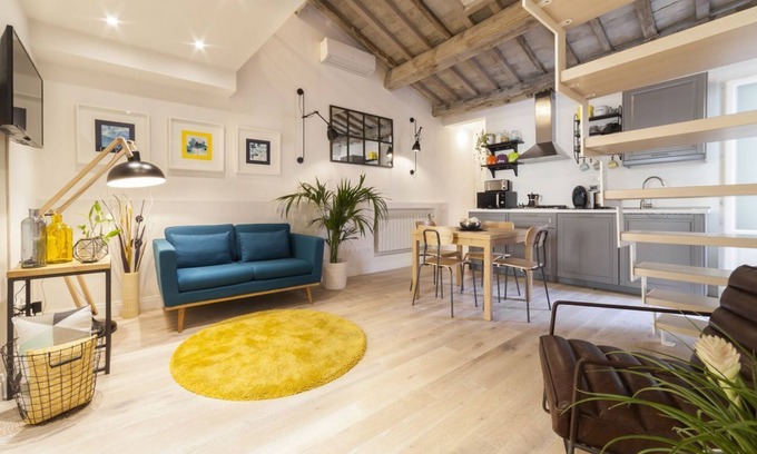 Santa Maria Novella Apartamento | Beautiful apartment for 5 people with terrace in the heart of S. Lorenzo