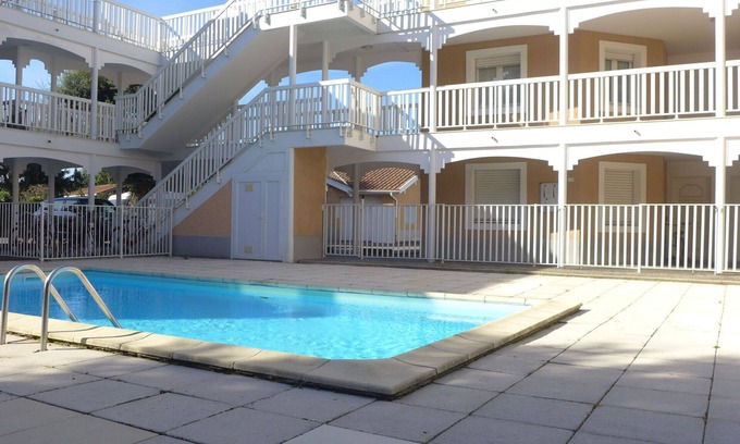 Capbreton Apartamento | Acogedor apartamento para 3 personas con WIFI, piscina, TV, mascotas permitida y aparcamiento