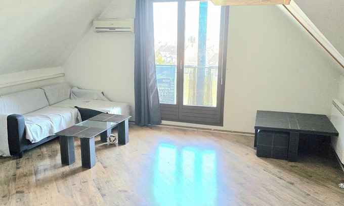 Koenigshoffen Est Apartamento | Beautiful apartment, comfort, magnificent view of Strasbourg