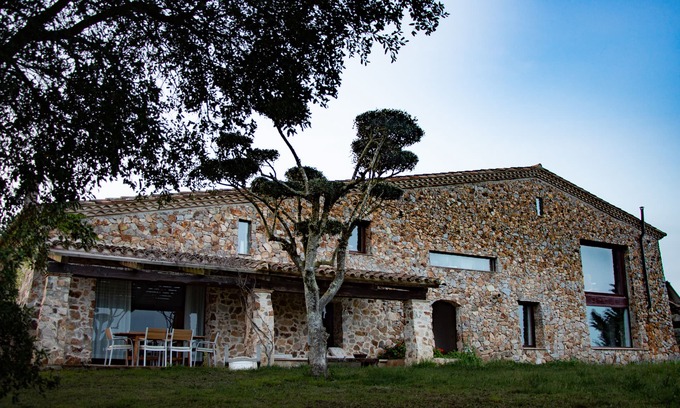 Vidreres Casa | Beautiful apartment in country house in the middle of nature