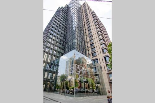 Kyiv Apartamento | Beautiful apartment in Chicago tower.