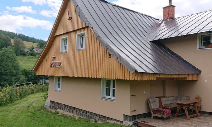 Rokytnice nad Jizerou Villa | Apartamento en villa con WIFI, TV, patio, mascotas permitida, vista panorámica, aparcamiento