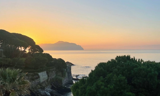 Nervi Apartamento | Beautiful apartment in front of the sea—2minutes from the beach-parking included