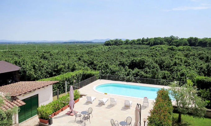 Caprarola Villa | Precioso apartamento en villa con WIFI, piscina, TV, terraza, mascotas permitida y aparcamiento
