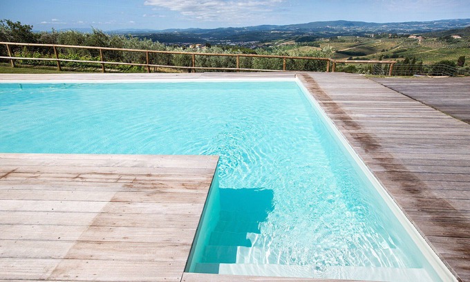 Poggibonsi Apartamento | Acogedor apartamento con piscina, WIFI, TV, vista panorámica y aparcamiento, cerca de San Gimignano