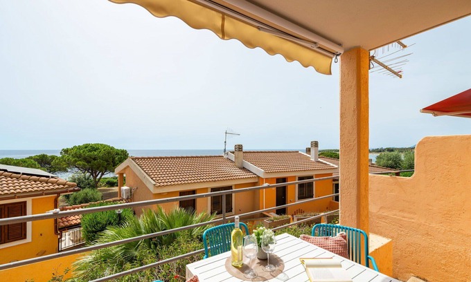Villaputzu Apartamento | Precioso apartamento para 4 personas con A/C, TV, patio y aparcamiento