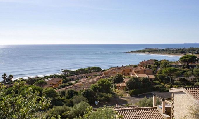 Villaputzu Villa | Bonito apartamento en villa para 6 personas con A/C, TV, mascotas permitida y aparcamiento