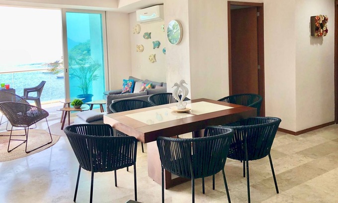 Las Hadas Apartamento | Departamento “LYDANT “con hermosa vista al mar y a pie de playa