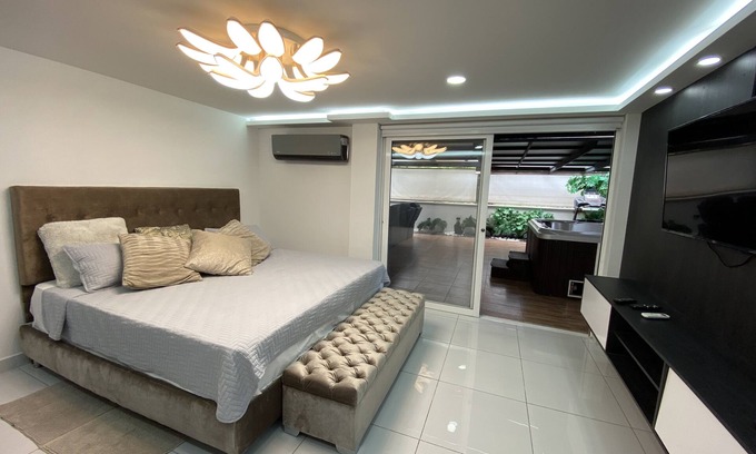Florida Nueva Apartamento | Hermoso apartamento con Jacuzzi