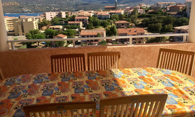 Propriano Apartamento | Precioso apartamento con vista al mar, piscina, cerca de playas y puerto