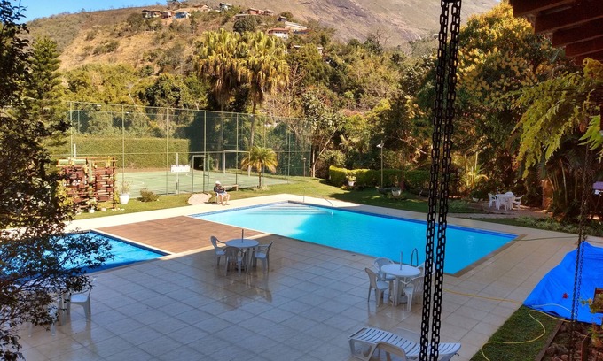 Itaipava Apartamento | Lindo apartamento con Ocio en Itaipava! Corredor Turístico.