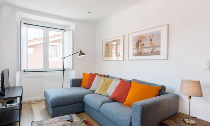 Linda-a-Velha Apartamento | Beautiful Apartment with View of the Tagus River