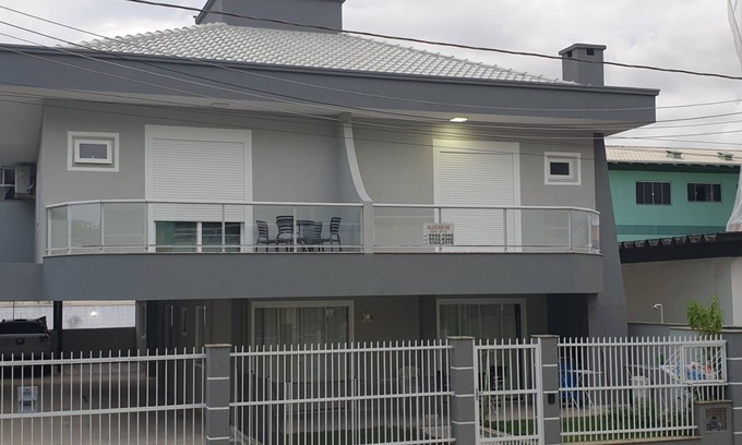 Centro Apartamento | Lindo Apto de 2 dormitorios en el Centro de Bombinhas a 300mts de la playa