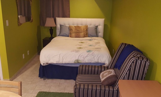 Sudbury Villa | Hermoso apartamento de licenciatura en el corazón de la ciudad de Greater Sudbury. Recien renovar