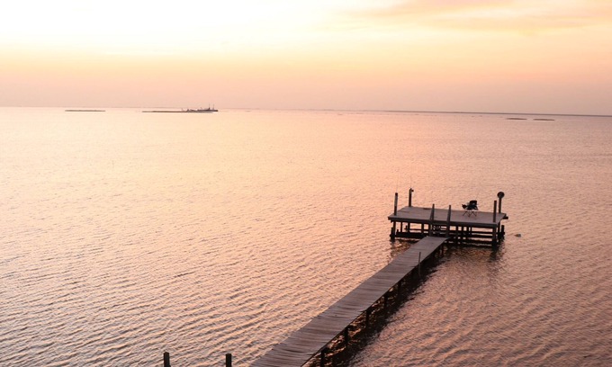 Gilchrist Casa | Beautiful Bayfront Retreat with Unbeatable Bay and Gulf Views