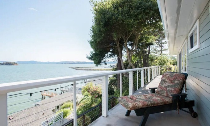 San Rafael Casa | BEAUTIFUL BAYSIDE HOME 3 bed 2 bath 15 Min to GG Bridge