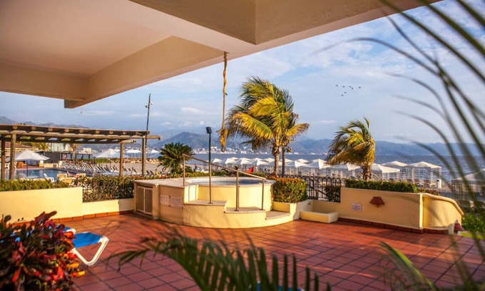 Puerto Vallarta Condominio | Beautiful Beach front Three Bedroom at Velas Vallarta