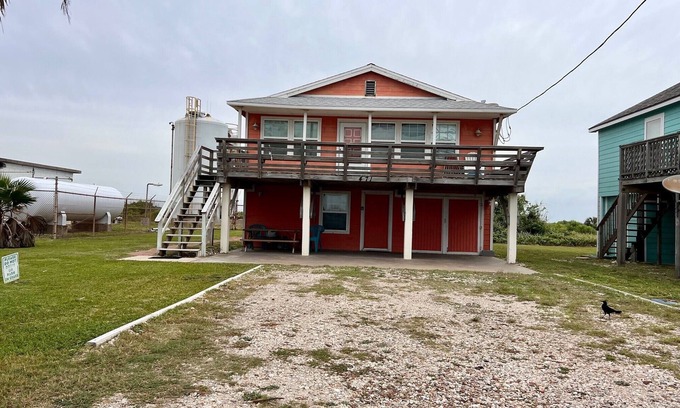 Elmaton Casa | Beautiful Beach/Ocean views from this house !
