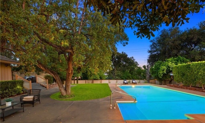 Arcadia Casa | Beautiful big house: 5bedrooms with pool in Arcadia
